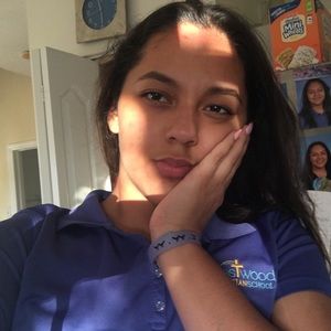 Meet your Posher, Bella